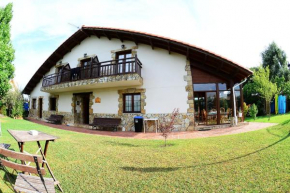  La Wave Surf House & School  Сомо